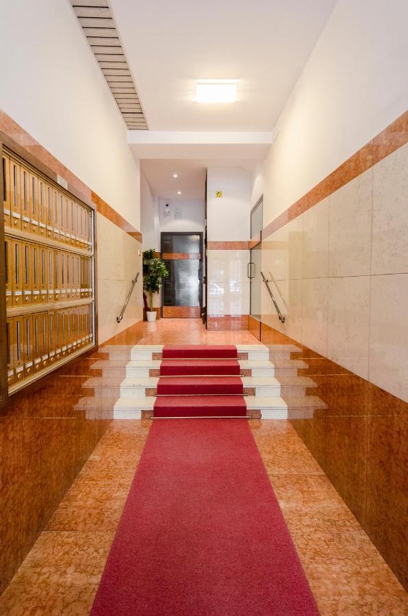 Inner Bo, Terrazzino Vista Tetti In Centro Storico Apartamento
